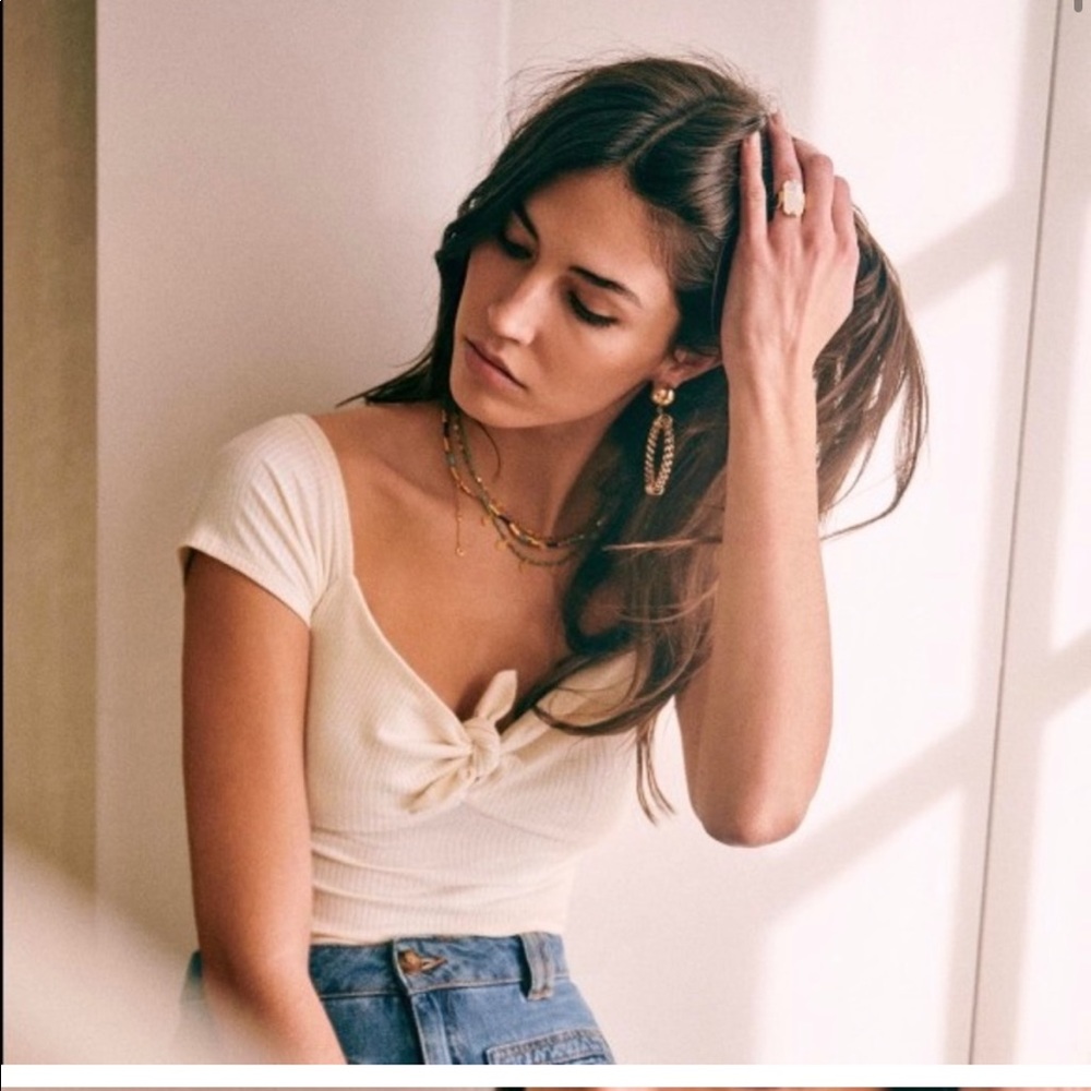 Sezane// cara top